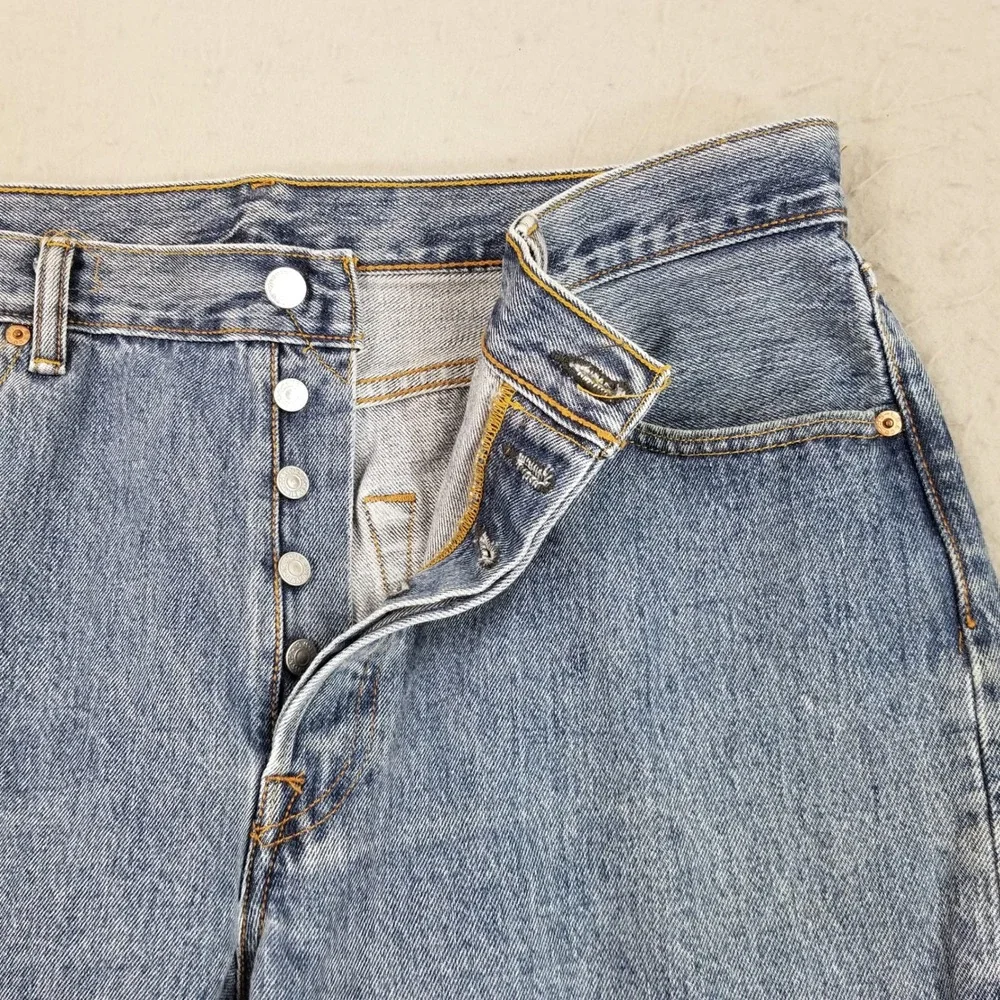 Levis Jeans Mens 36x32 Blue 501 Original Fit Straight Leg Button Fly 100% Cotton